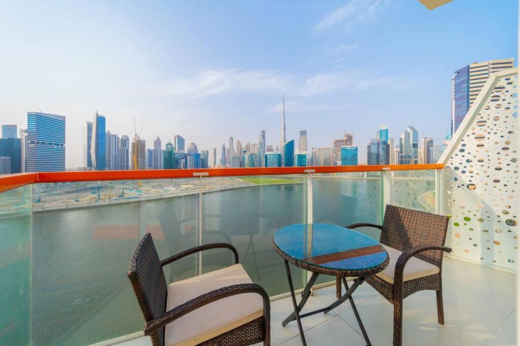 Millennium Binghatti, Business Bay - Mint Stay Dubaï Extérieur photo