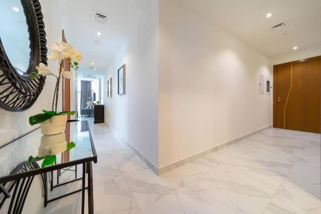 Millennium Binghatti, Business Bay - Mint Stay Dubaï Extérieur photo