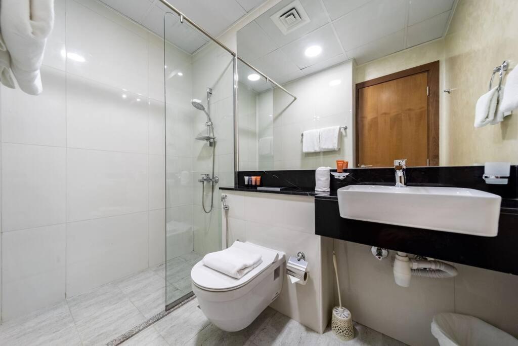 Millennium Binghatti, Business Bay - Mint Stay Dubaï Extérieur photo